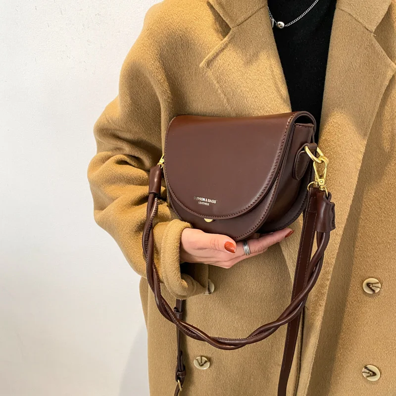 

Retro Internet Hot Small Bag Women's Fashionable Texture 2020 Autumn and Winter Fashion New Shoulder Crossbody Saddle Bag