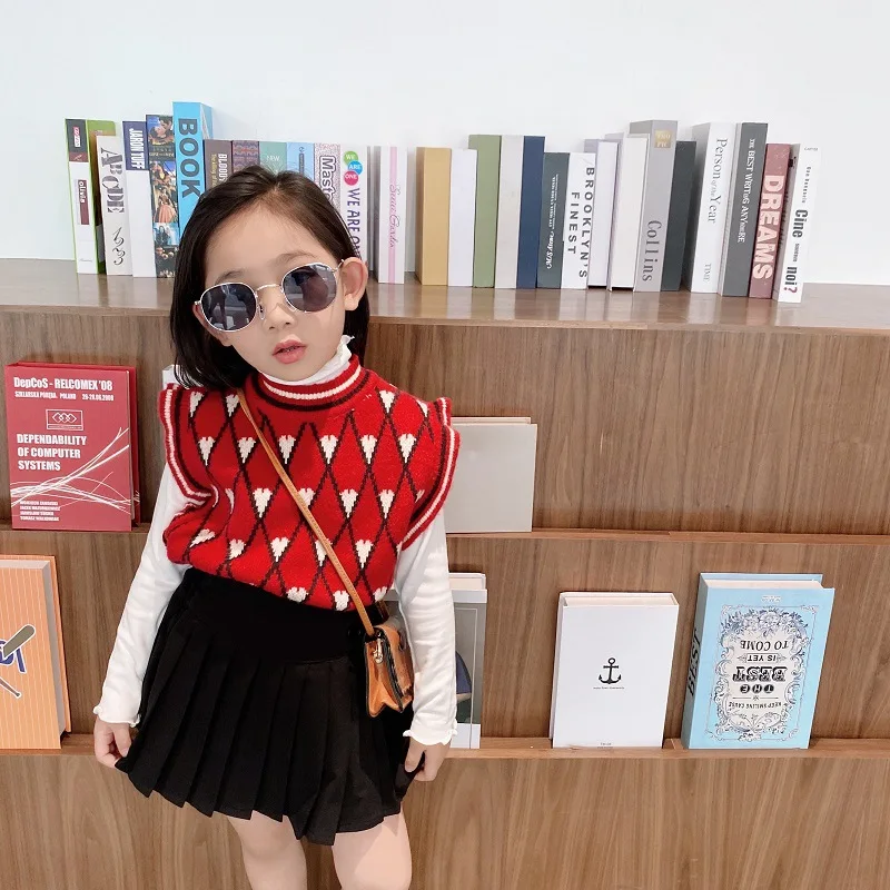 

WLG Baby Sweater Vest Girls Clothes Fall Knitted Red Vest Kids Girl Casual All Match Clothes for 1-6 Years