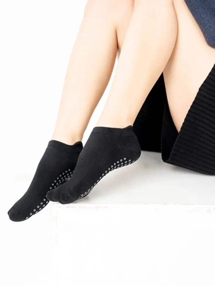 

Yoga Socks Non Slip Gym Pilates Ballet Socks Fitness Dance Grip Socks For Fitness Sport Cotton Breathable Elasticity Socks