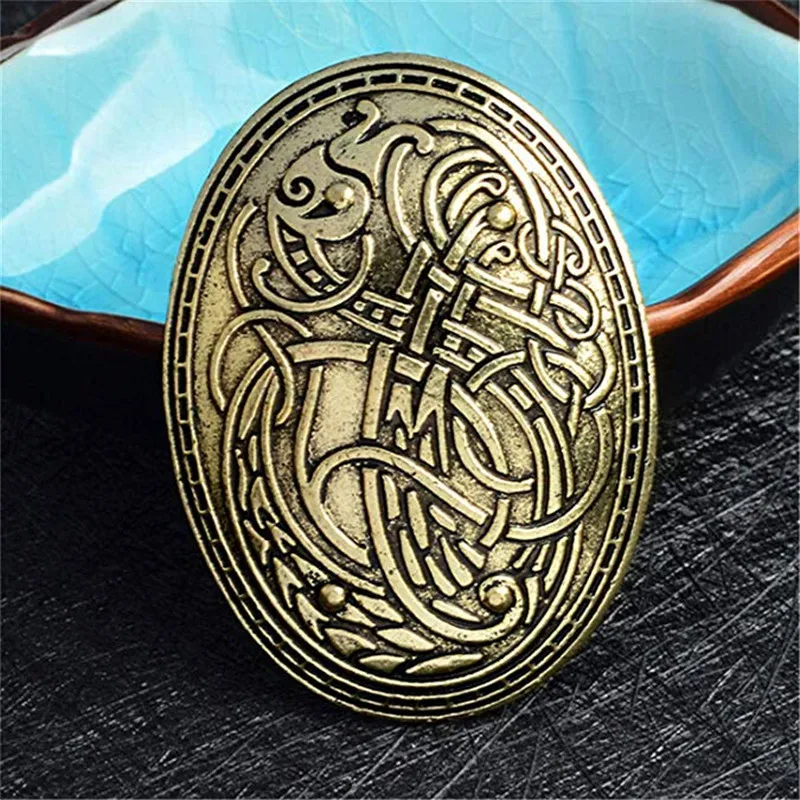 2020 Новый Viking были волк резные Руна в этническом стиле мира брошь Тотем жетон