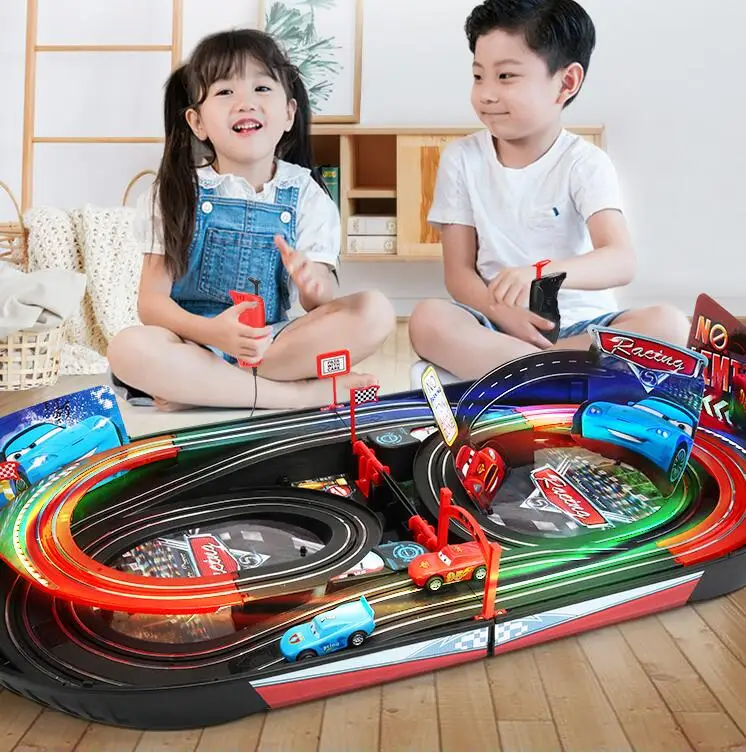 Мальчики рельс гоночный автомобиль Молния Маккуин Игрушка Дети дистанционного