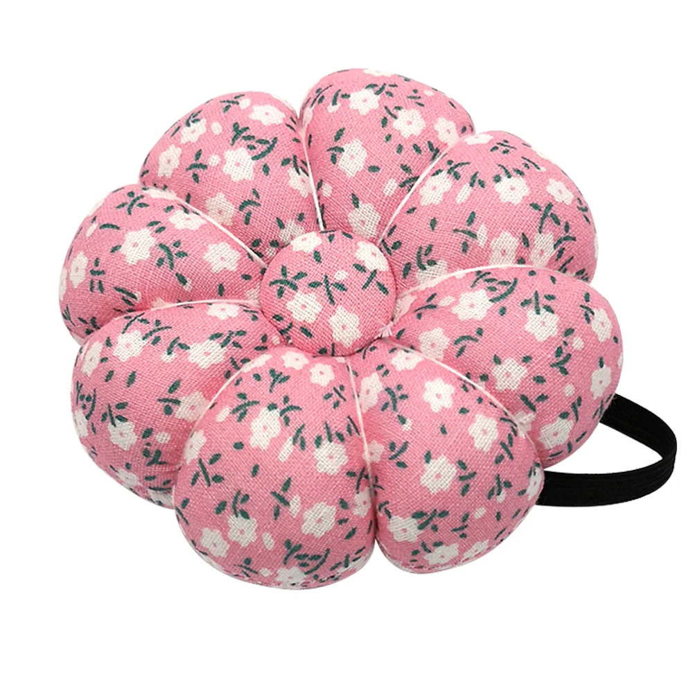 G Cute Fabric Pumpkin Shape Holder Pin Cushions with elastic wrist band Wearable Needle Pincushion For Sewing Quilting Pin Holder - Цвет: G