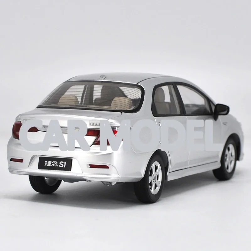 Игрушечные машинки bentian linian S1 модель автомобиля из сплава в масштабе 1:18 детские