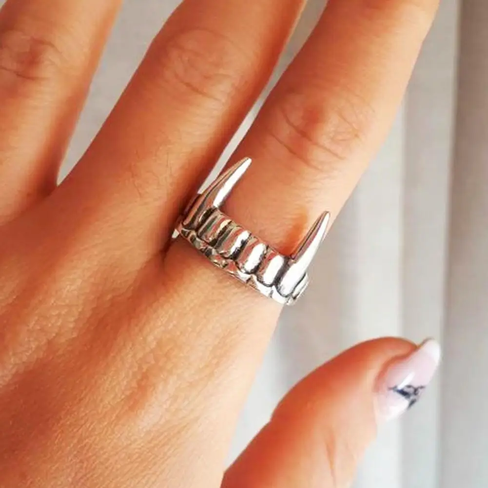 

Hot Sales!!!Unisex Retro Adjustable Personality Tooth Ring for Daily Outfit