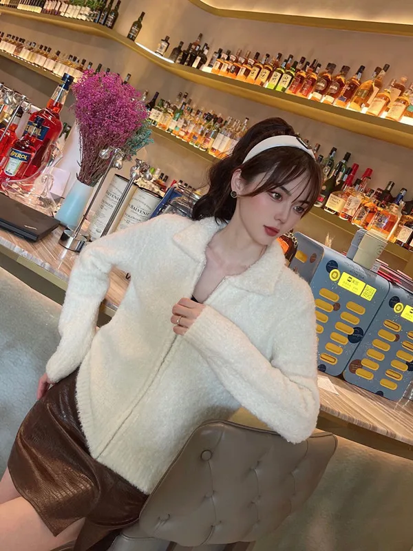 

Languid mohair stars embroidery v-neck color matching flax knitted cardigan