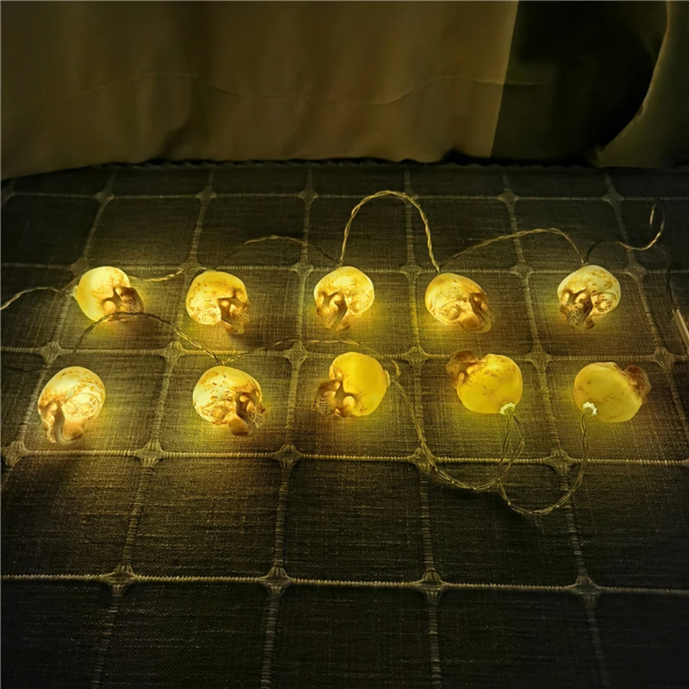 Светодиодный светильник в виде черепа с серебряной проволокой теплая белая