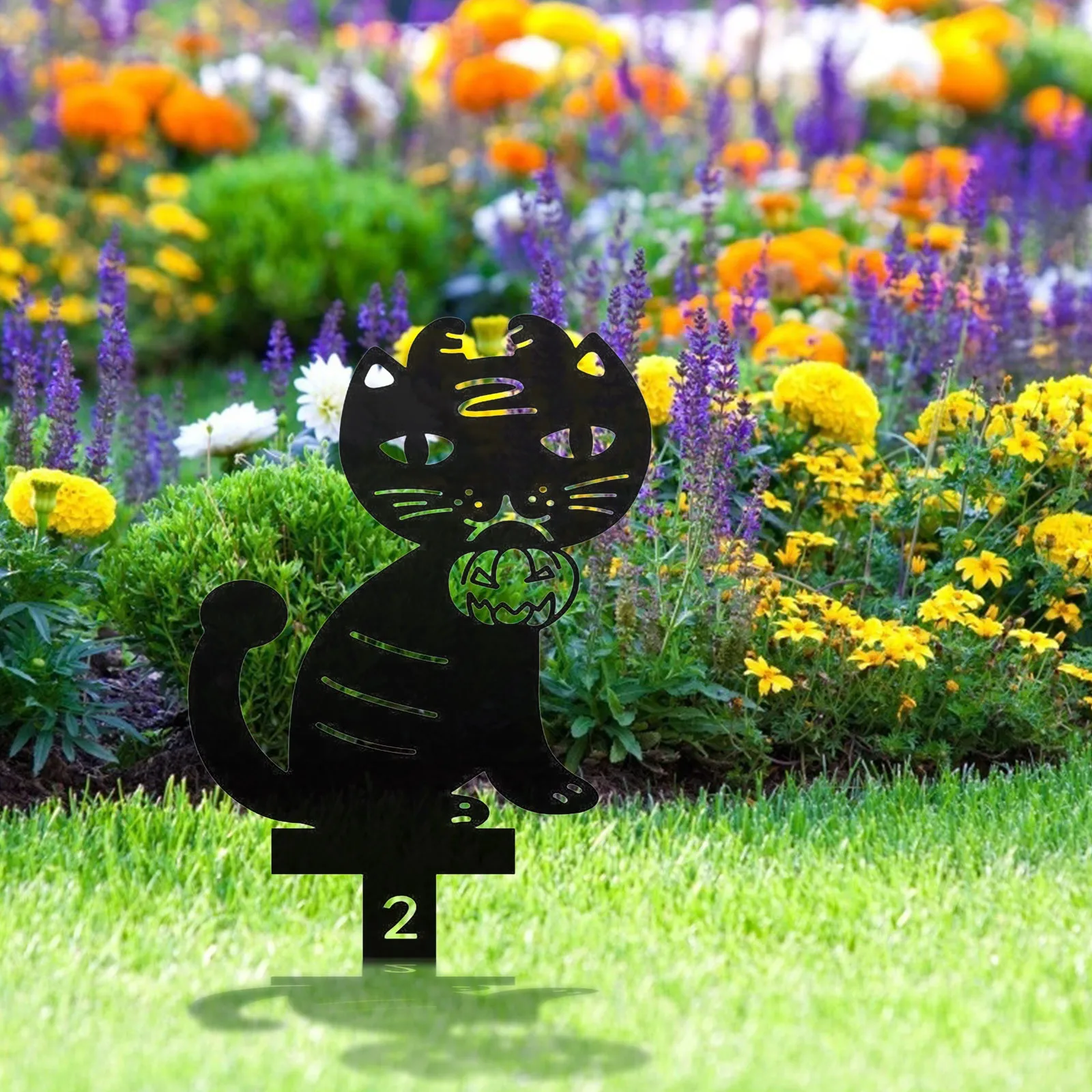 

Outdoor Wrought Iron Cat And Butterfly Style Plug-in Garden Decoration Ornaments decoracin de habitacin