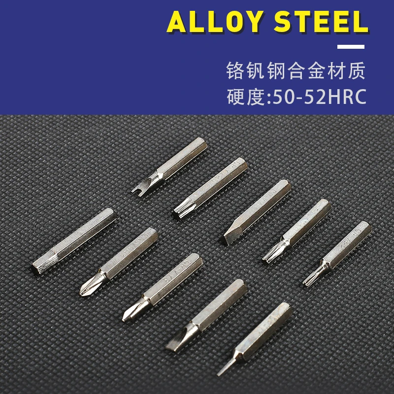 Ремонтный работник мобильного телефона имеет отвертку часы ноутбук группа