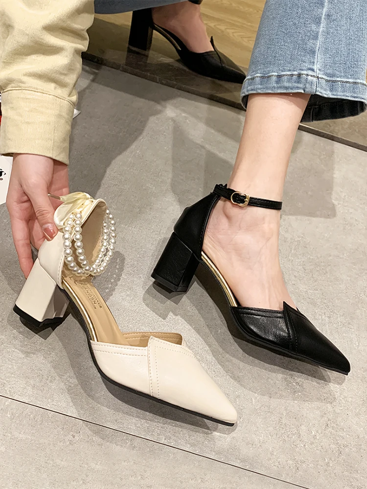 

Single shoes women spring and autumn 2021 new style Korean lady style fashion pearl buckle casual pointed high heels.