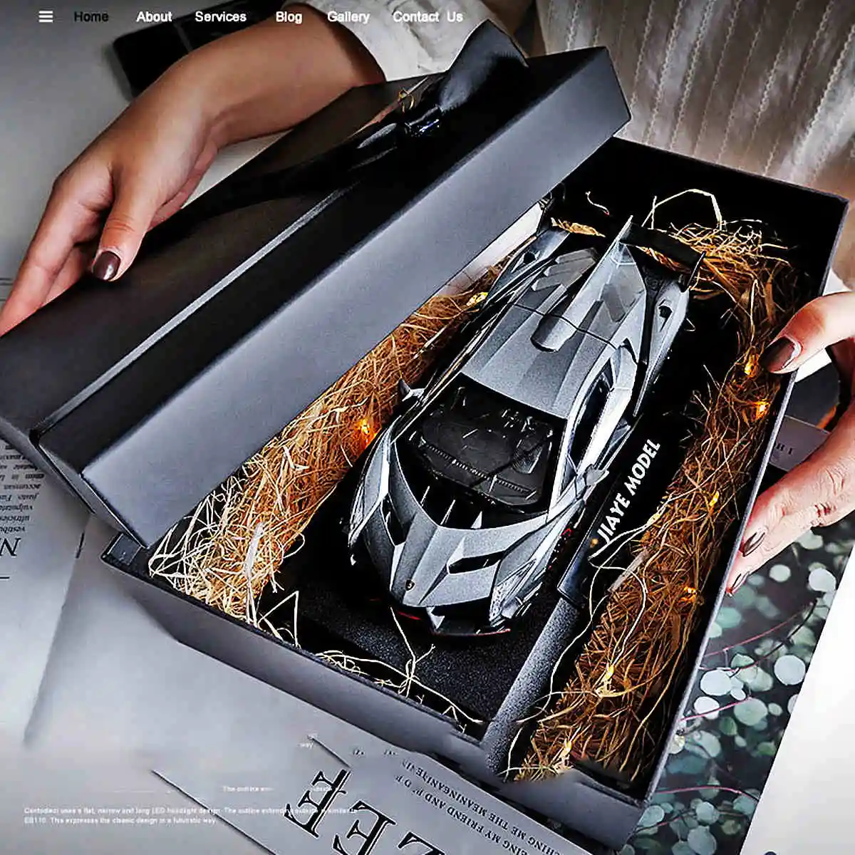 

1:24 Diecast Supercar Poison Diorama Model Car Gift Box Atmosphere Light Greeting Card for Adult Gift Children Valentine's