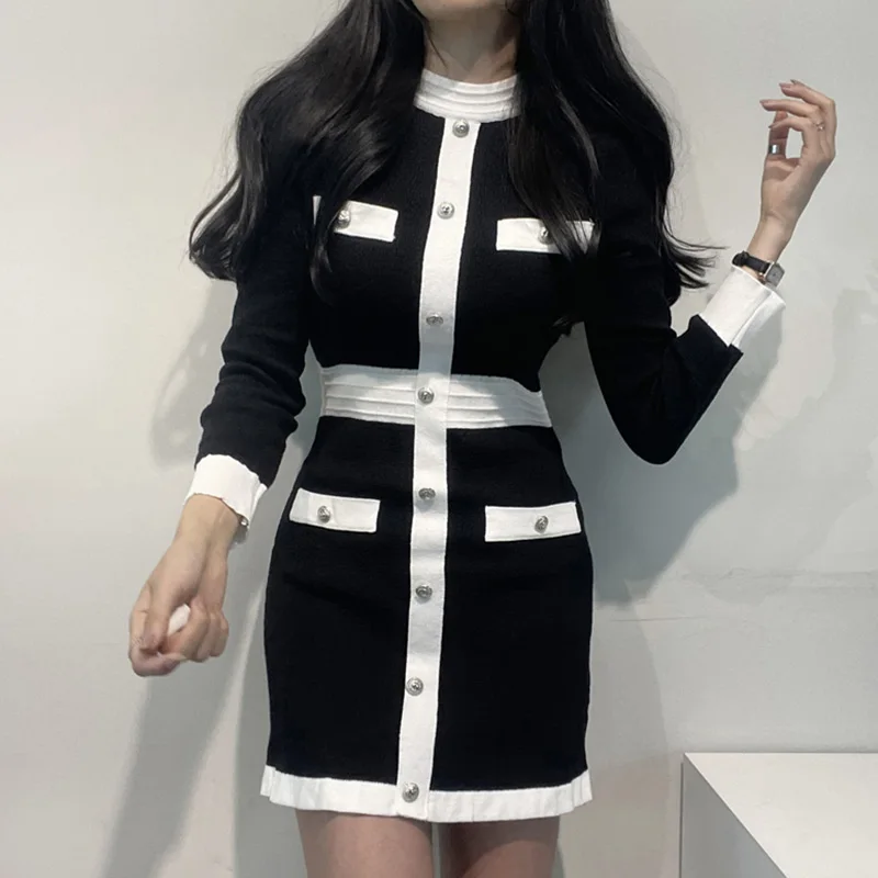 

Woman Dress 2021 New Korean Fashion Elegant Retro Temperament O Neck Contrast Trim Stitching Slim Long-sleeved Hip Knit Dresses