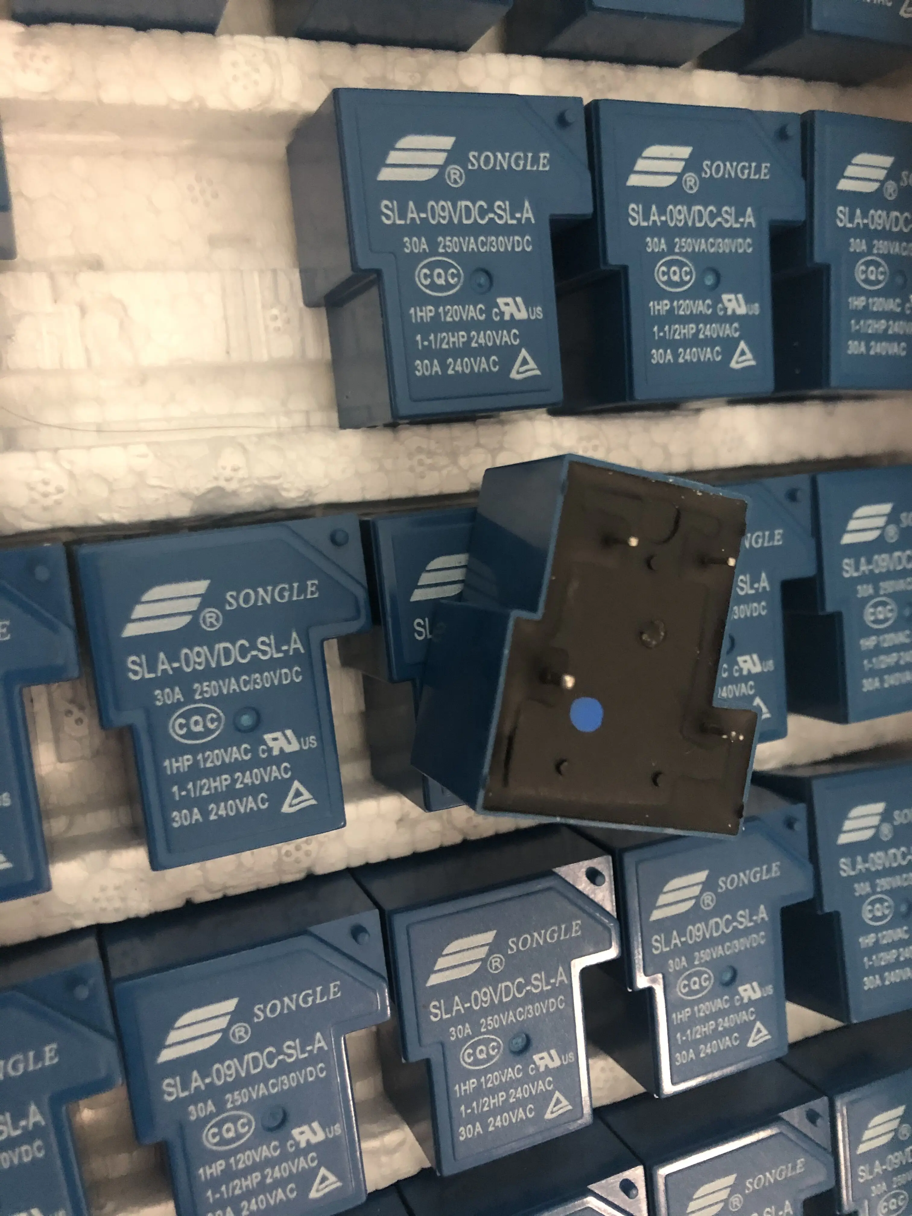 Реле питания SLA-09VDC-SL-A 30A 250VAC/30VDC 1HP 120VAC 1-1/2HP 240VAC | Обустройство дома