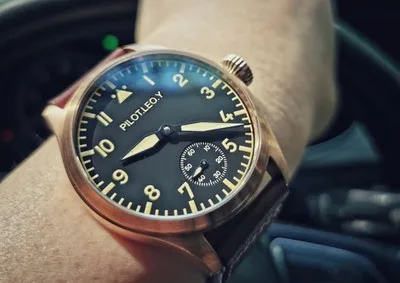 Часы San Martin с возможностью нанесения логотипа на заказ печатью или лазерным