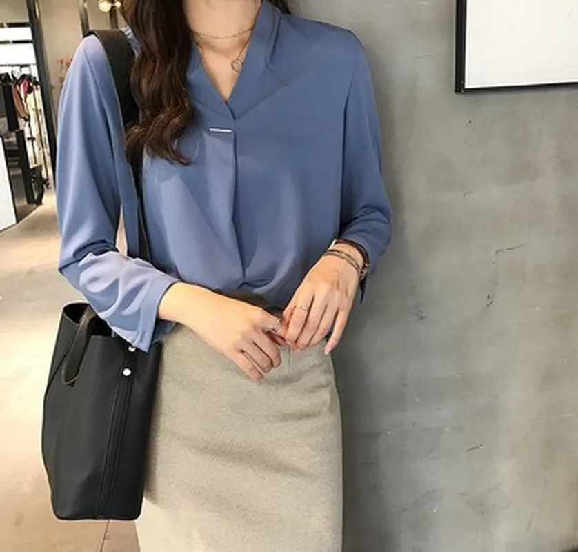 

2020New Chiffon Solid Color Shirt Chiffon Shirt Summer Womens Tops V Neck Camisas Femininas Loose Women Blouses Topy Damskie