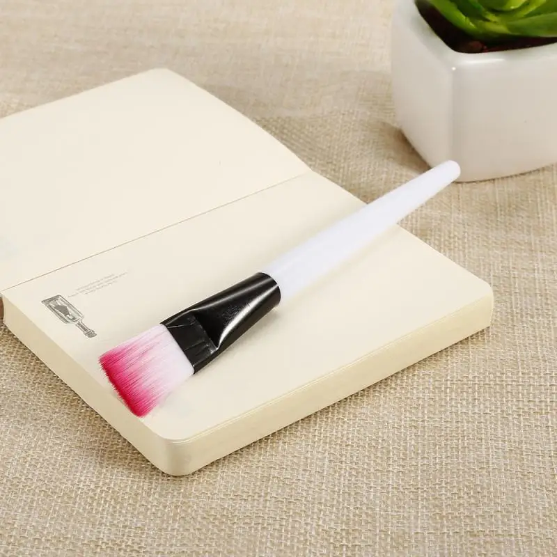 

1 pcs Mask Brush Facial Skin Care Makeup Face Mask Brush Soft Makeup Cosmetics Facial Mask Mixing Concealer Powder Brush TSLM2