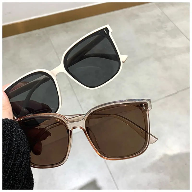 

2021 Classic Vintage Square Sunglasses Women Oversized Sunglasses Women Men Retro Black Luxury Sun Glasses Goggle Oculos UV400