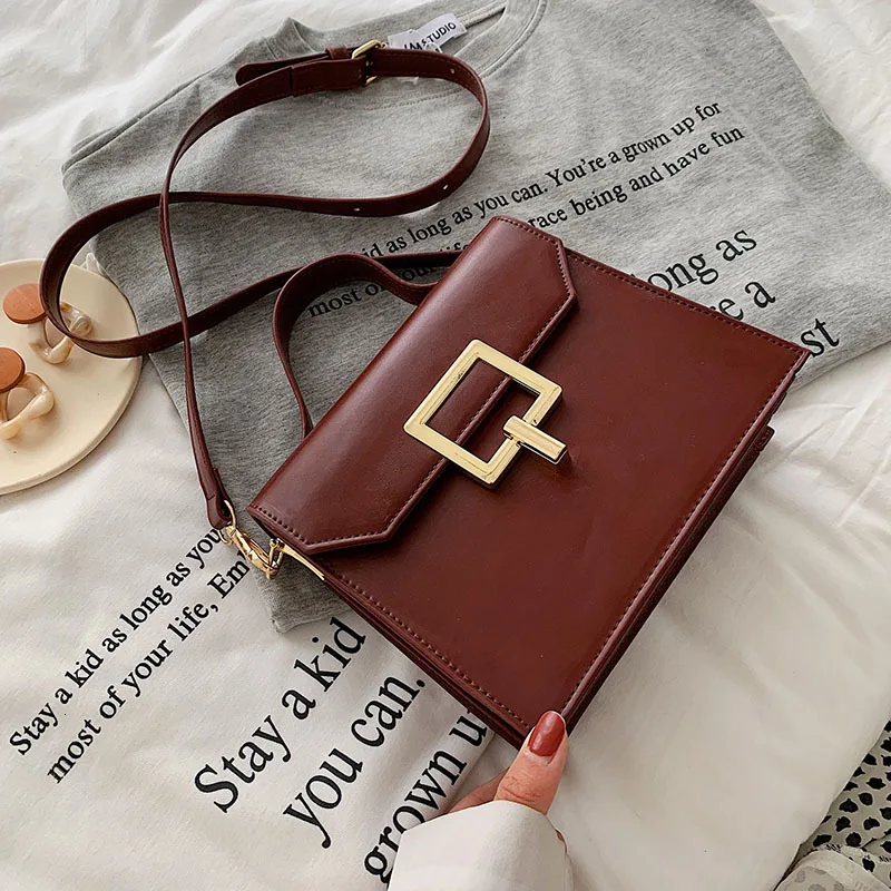 

Винтажные кожаные маленькие сумки через плечо для женщин, мессенджер на ремне, дамские тоуты, дорожные кошельки и сумочки для сотового теле...