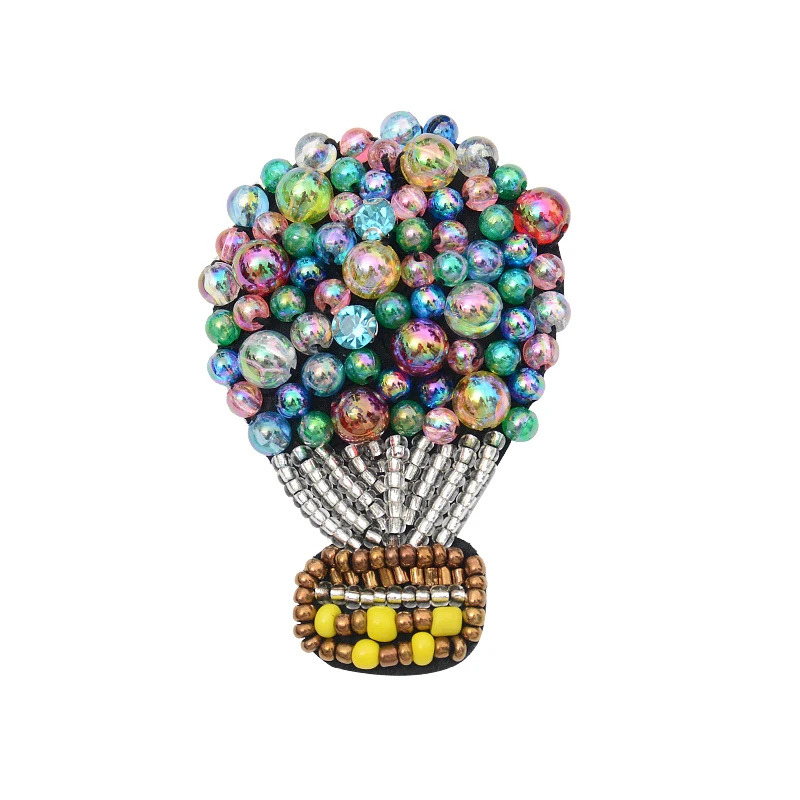 Нашивка ручной работы с бисером и вышивкой воздушных шаров цветная мультяшная