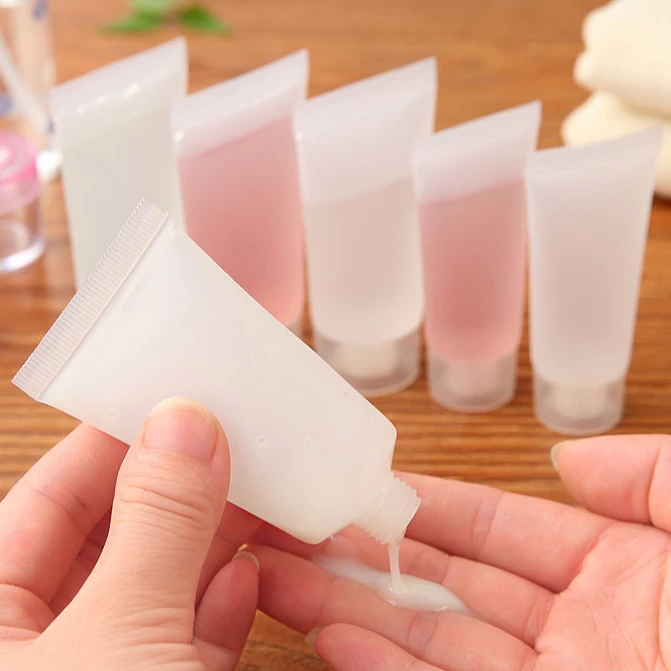 10 шт. x 15 мл-100 мл Пустая сжимающаяся бутылка для лосьона с матовой гладкой косметической ручкой для тела и шампуня из пластикового контейнера с флип-капом.