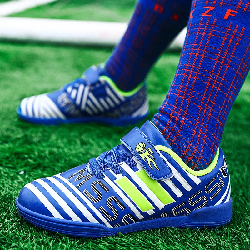 New Designer Kids Soccer Shoes Short Spike Teens Sports Shoes Gold Children Sneakers Teenage Turf Indoor Football Futsal Shoes