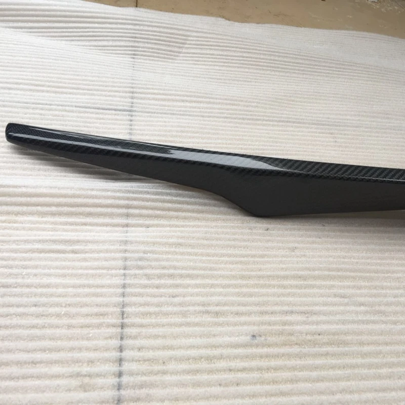 Карбоновое волокно задний спойлер Средний крыло окна для Maserati Levante S Спорт