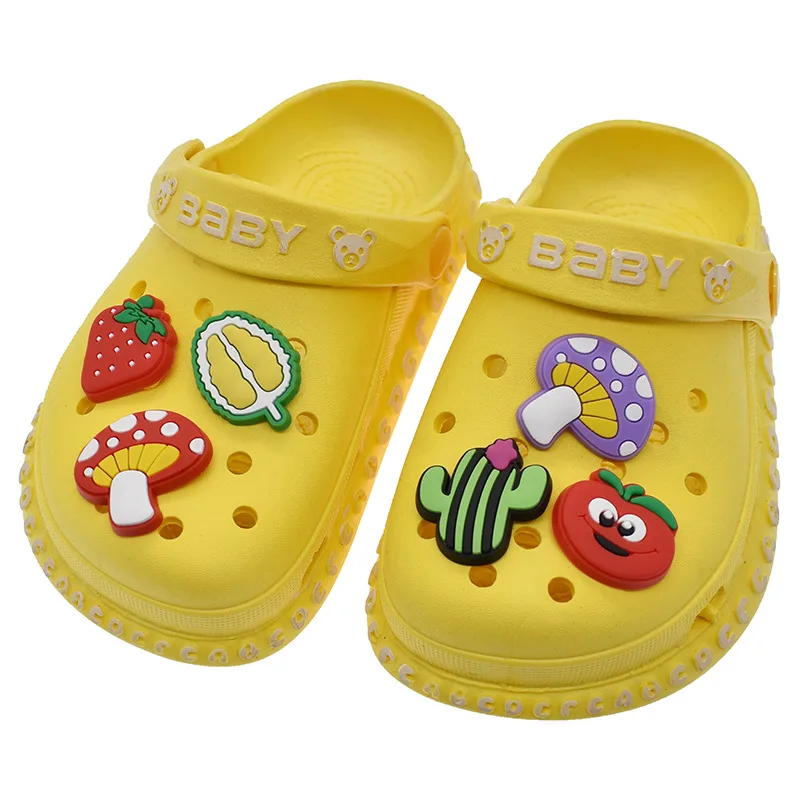 

Hole Slippers Shoe Buckle Chars Croc Decoration Designer Accesoire Mushroom Sun Strawberry Garden Shoe Decoration Fit Kid Gift