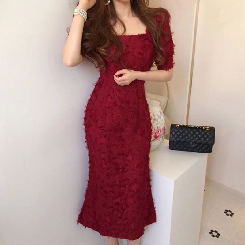 Женское платье средней длины в Корейском стиле облегающее с квадратным