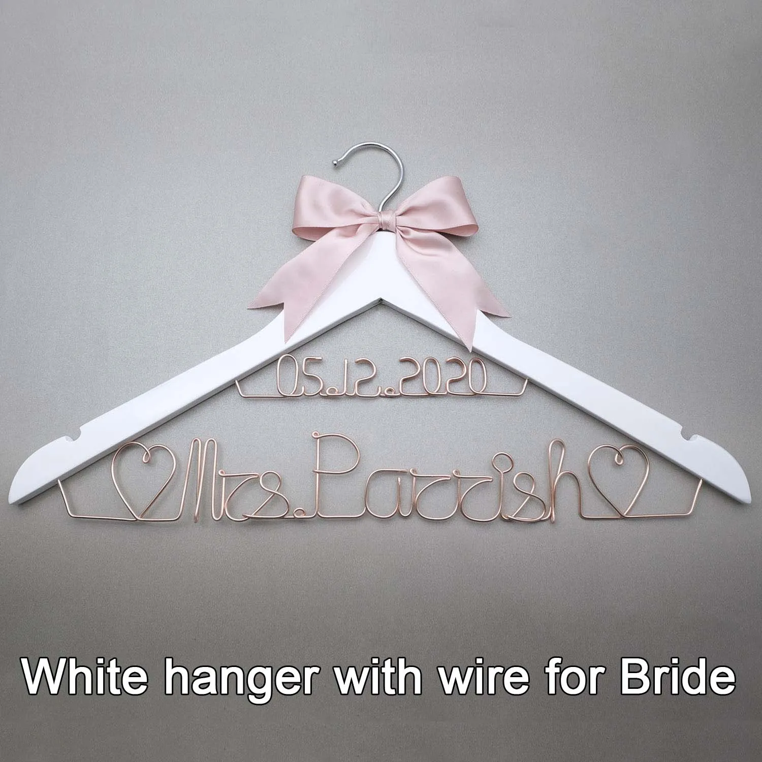white wire hanger Пользовательские Свадебные вешалки персонализированные Свадебная Вешалка для одежды с датой, пользовательские жених подружки невесты имя вешалки невесты подарок - Цвет: white wire hanger