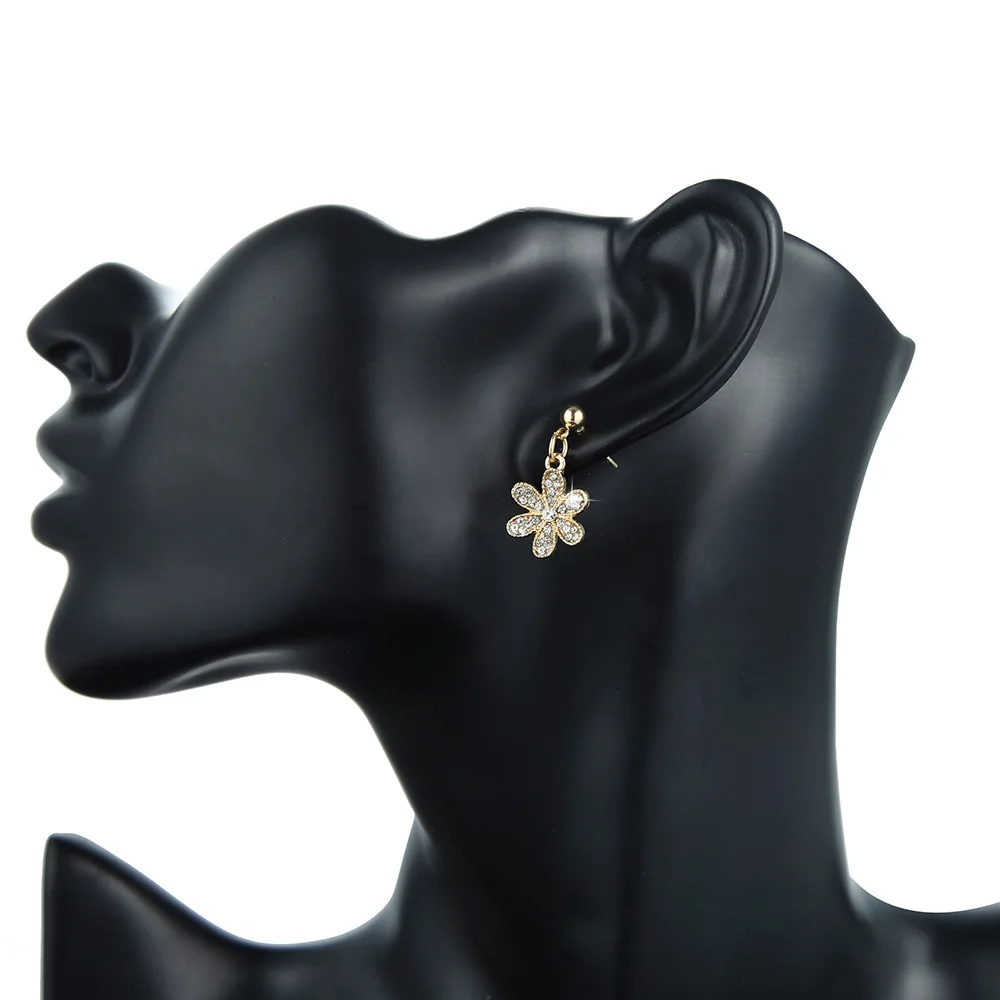 

New Style Earrings, Feminine And Fresh Plum Earrings, Simple And Fashionable Wild Inlaid AAA Zircon Flower Earrings