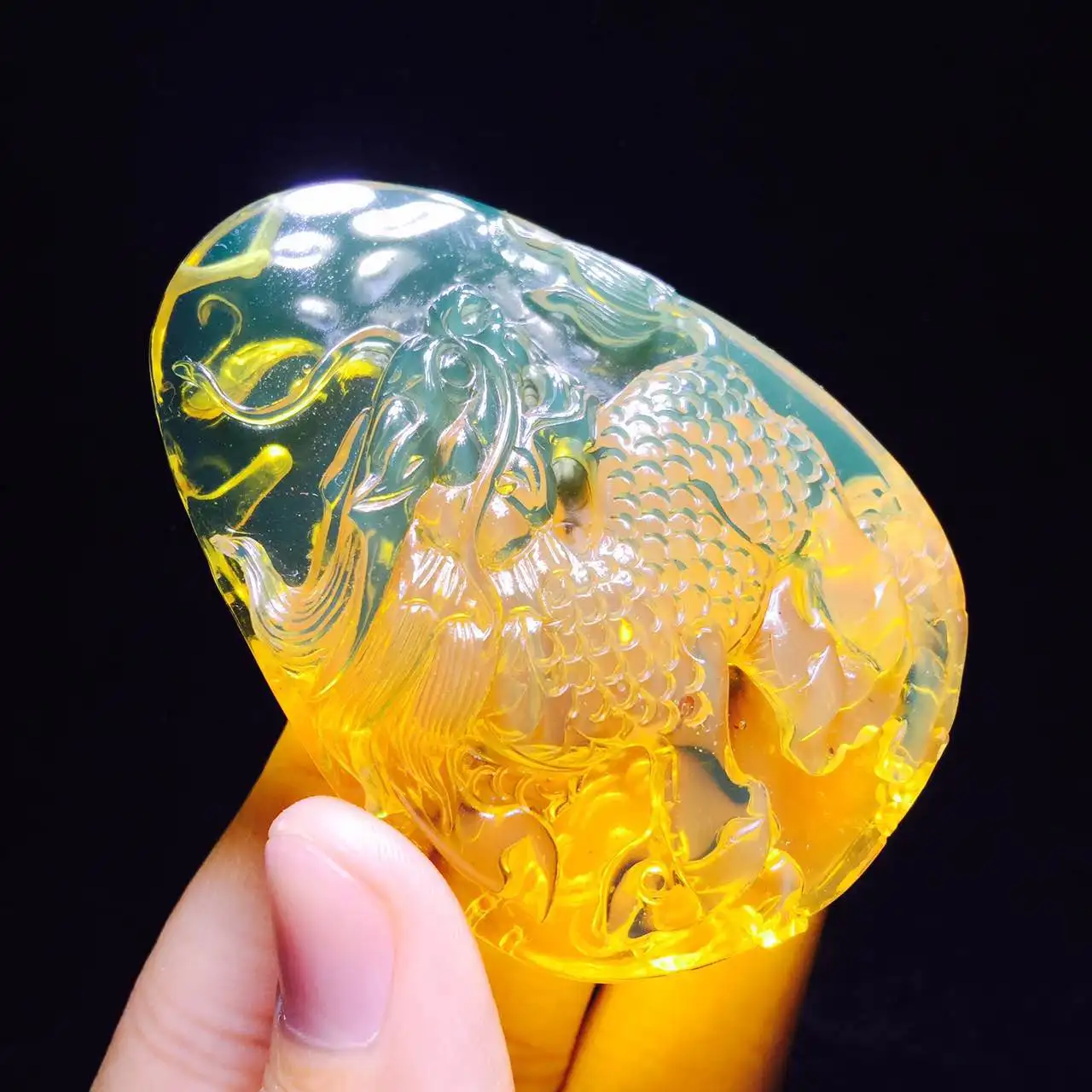 Натуральный Янтарный кулон из Бирмы резной дракон для очистки воды Орхидея