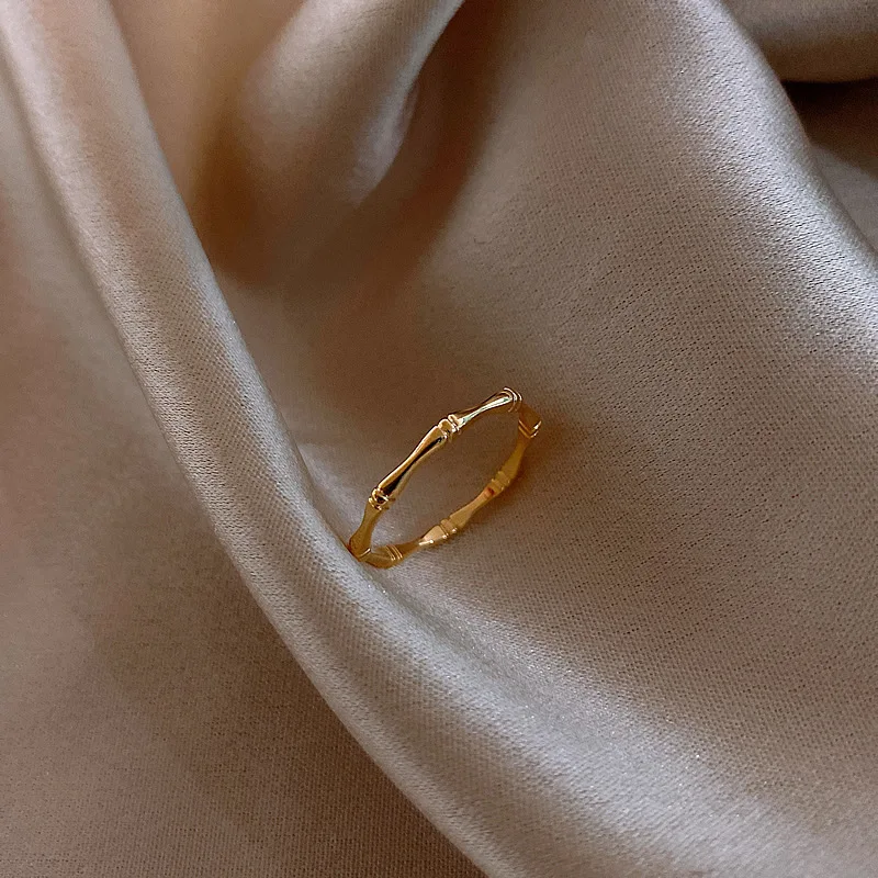 

Creative Bamboo Shape Copper Alloy Gold Rings Fashion Korean Jewelry For Woman 2027 New Wedding Party Luxury Girl's Unusual Ring