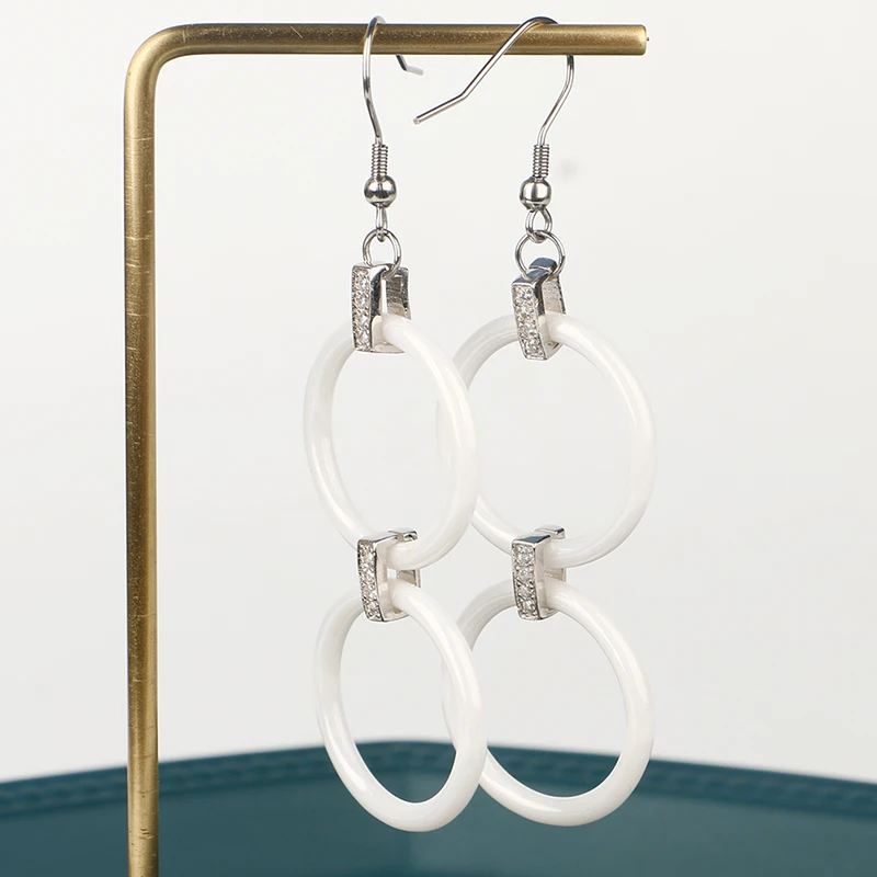 Новое поступление полые двухслойные белые керамические серьги блестящие стразы
