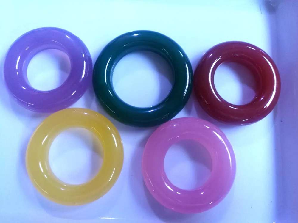 

Pink White yellow black Chalcedony Carved Pendant Leaves Pendant DIY For Women Fashion Romantic Jadeites Jewelry