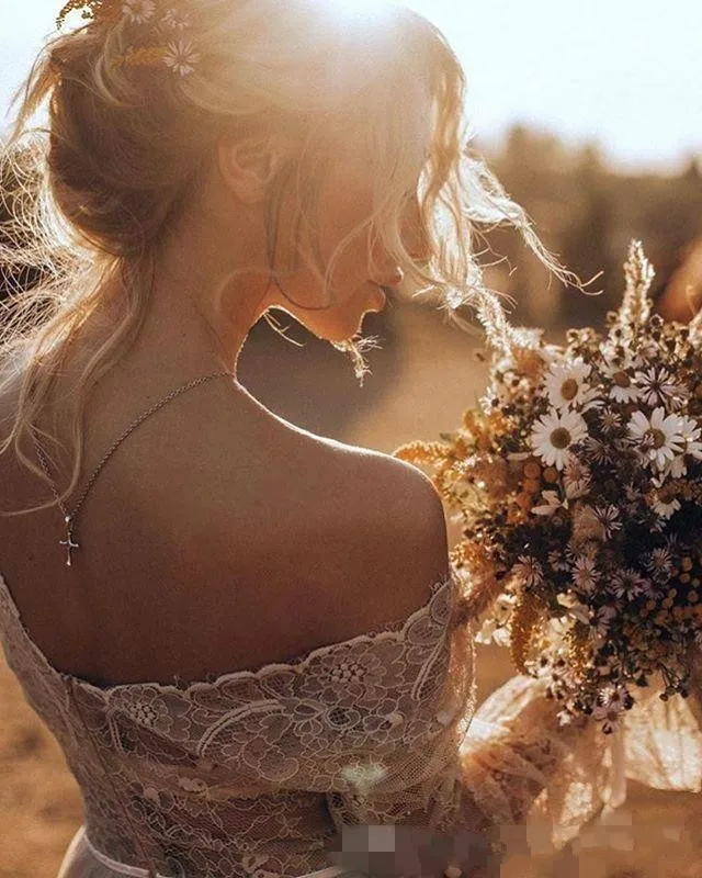

Romantic Country A Line Wedding Dresses Lace Patchwork Long Sleeves Floor Length Off Shoulder Boho Beach Bridal Gown Vestido De