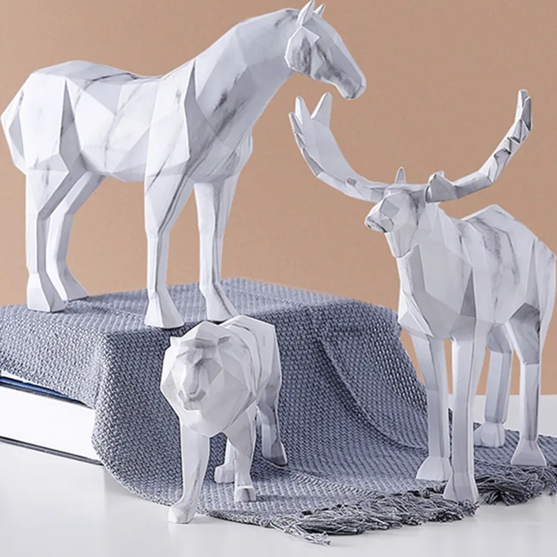 

Nordic Stereoscopic Geometry Elk Horse Lion Hino Marble Vein Colophony Crafts Statue Living Room TV Cabinet Art Decor X3841