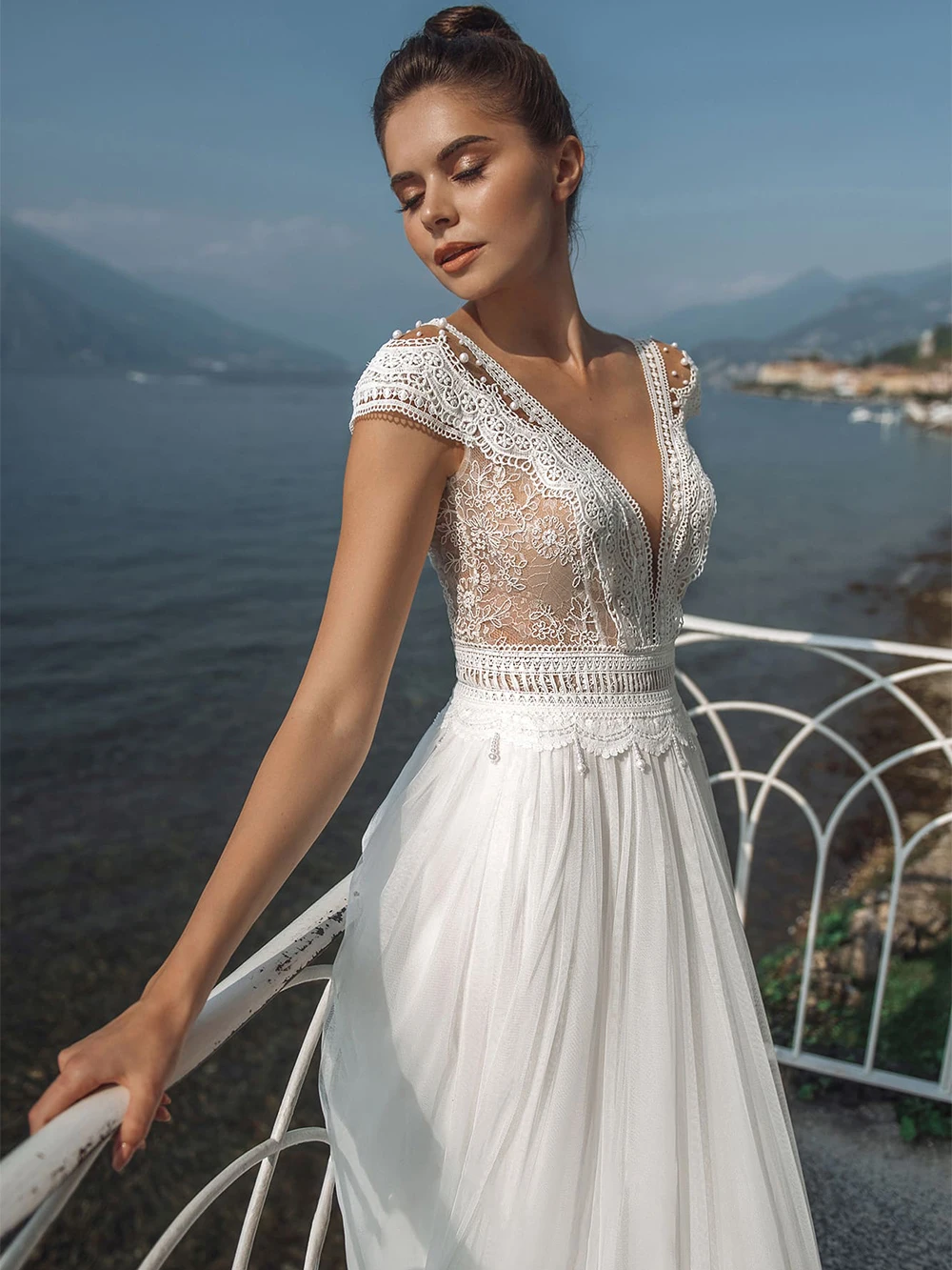 

Sexy Wedding Dresses Tulle Appliques V-Neck Short Sleeve Covered Button A-Line Bridal Gowns Novia Do 2021 Vestidos