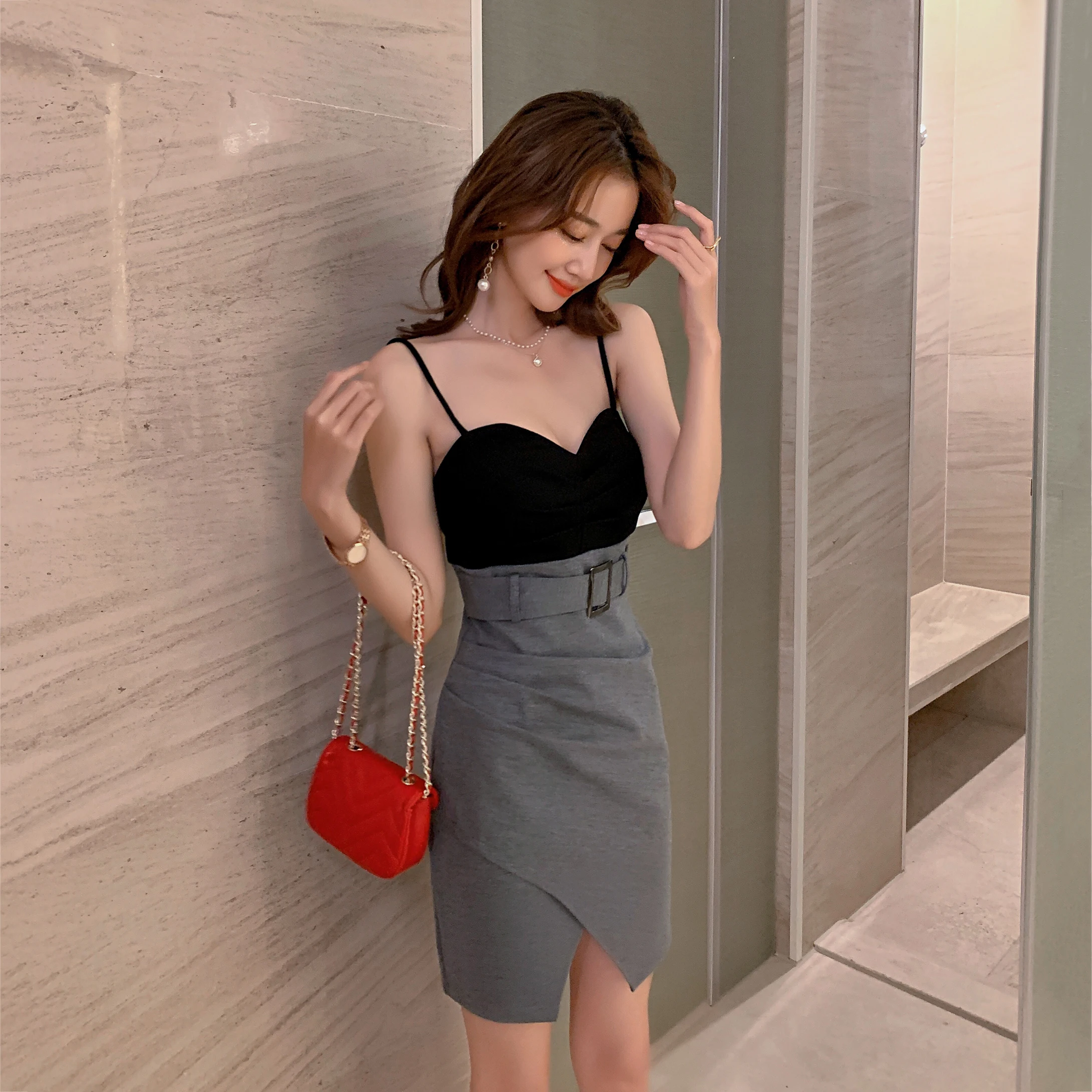 Женская одежда элегантный стиль богини черное облегающее платье на бретельках с