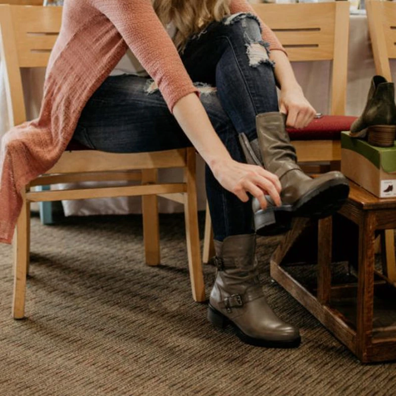 LOOKZYKIT/женские ботинки Модные женские ботильоны Замшевые с пряжкой Зимняя обувь