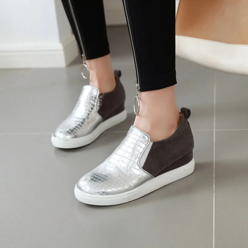 Новая женская обувь на плоской подошве повседневная мягкая без застежки низком