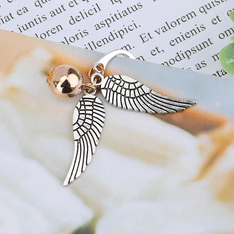 

Retro Wing Snitch Metal Bookmark Stationery Office For School Bookmarks For books Binder Index Divider Reader Book Mark