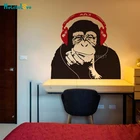 Gorilla Monkey with наклейка с изображением наушников, прослушивание музыки, Декор для дома, гостиной, наклейка на стену BD208
