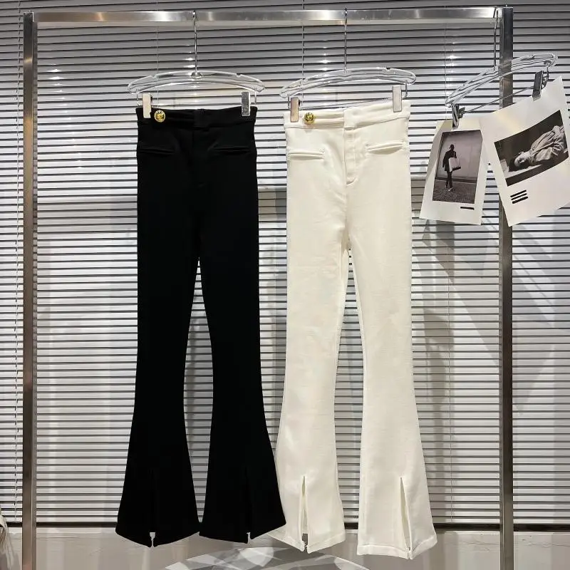 

Женские расклешенные брюки с высокой талией, с металлической пряжкой