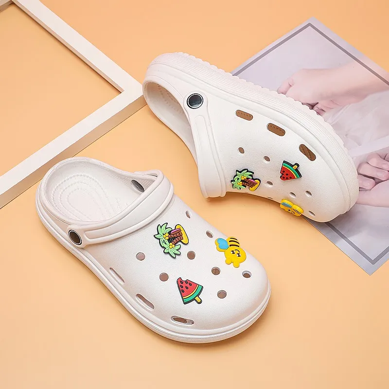 

Women's Beach Sandals 2021 Hot Selling Cute Cartoon Summer Sandals Outdoor Lightweight Comfortable Sandals Ladies Shoes Slipper
