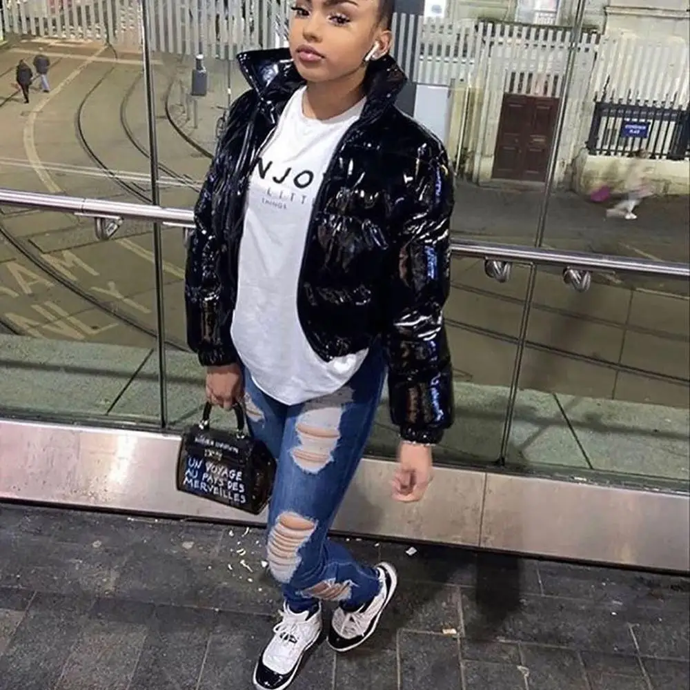 Зимняя женская куртка из лакированной кожи красная водонепроницаемая