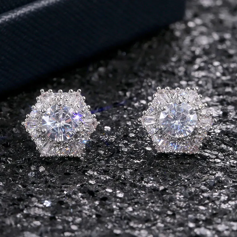 

HUAMI 1 Pair Small Female Stud Earrings for Women Fashion Jewelry Crystal Accessories Elegant Trendy AAA Cubic Zirconia Earrings