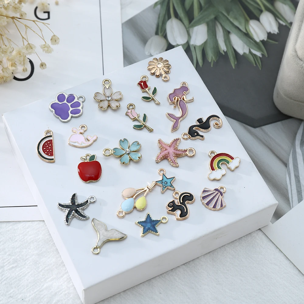 

Nice Conch Sea Shell Charms Ocean Pendants Starfish Anklet Bracelet Necklace DIY Handmade Accessories Craft 20Pcs