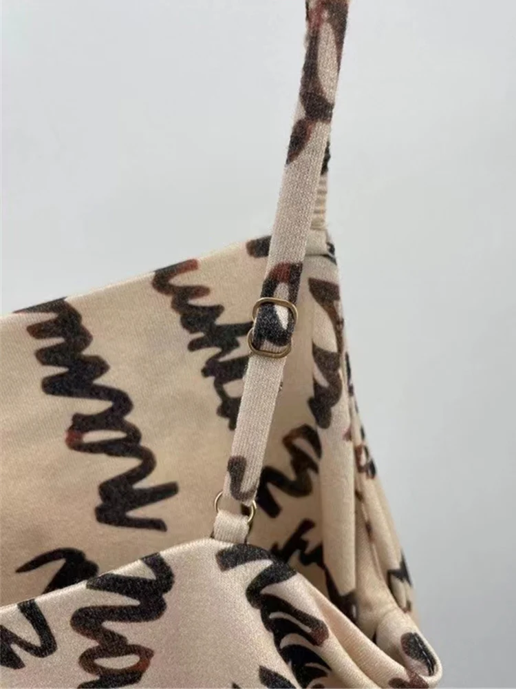 

Retro letter print sexy leaky shoulder drape tight-fitting hip knit sling dress ladies summer new fashion free shipping