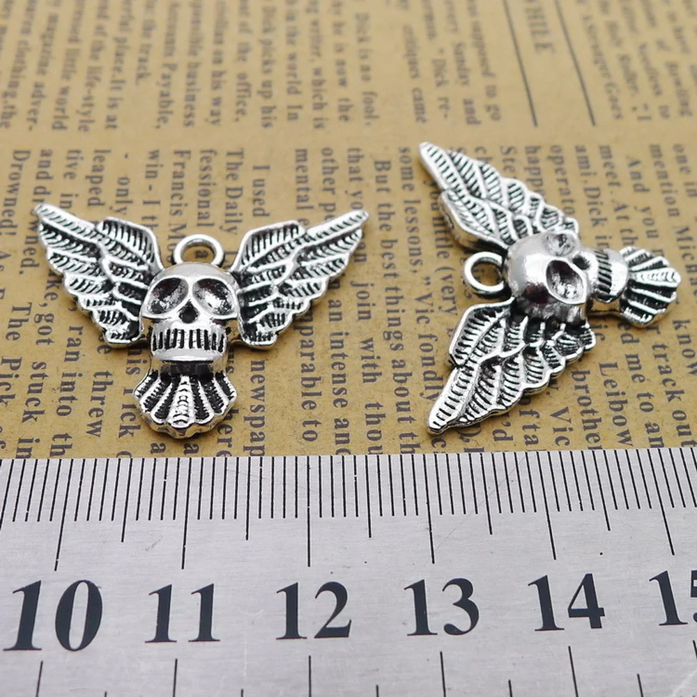 

60pcs Skull Charms 35mm x 25mm DIY Jewelry Making Pendant Antique Silver Color