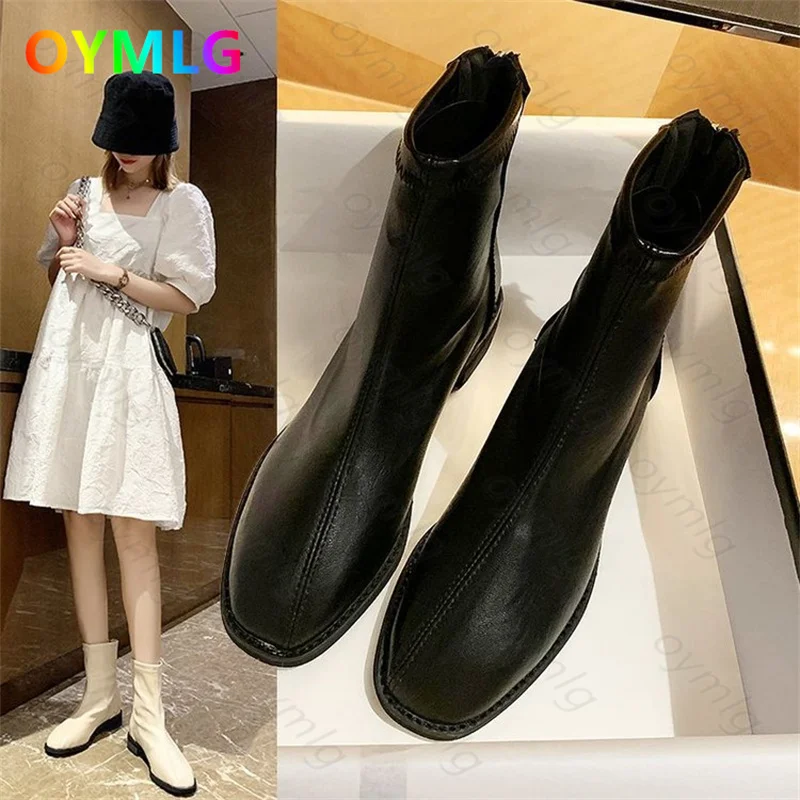 

White short boots women's square head 2021 new autumn flat-bottomed fashion is thin and thin all-match Chelsea boots