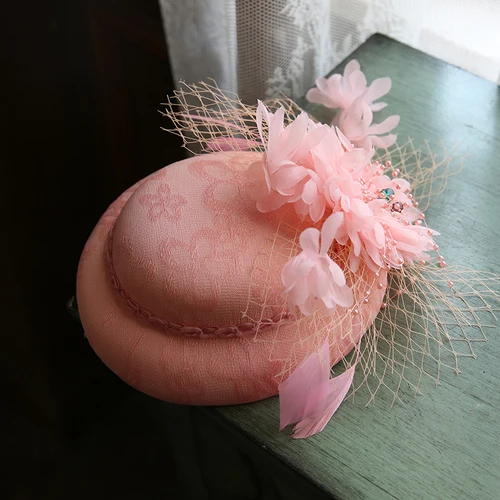 French Ladies Mini Wedding Headwear Feather Veil Fedora Cap Elegant Ladies Cocktail Race Horse Party Fascinator Hair Clips New - Color: Pink